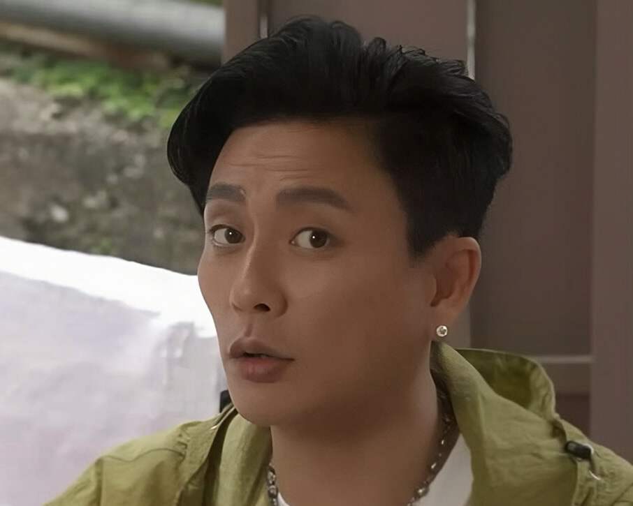 黄宗泽宣布不婚:因父母离异,打算花光积蓄