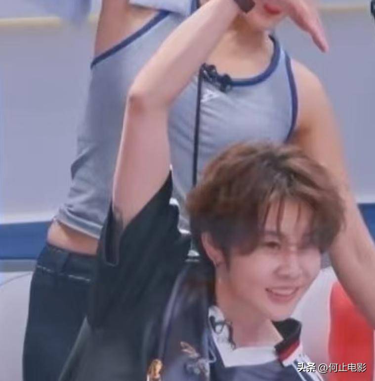 杨紫新况最意外,一日六瓜引热议