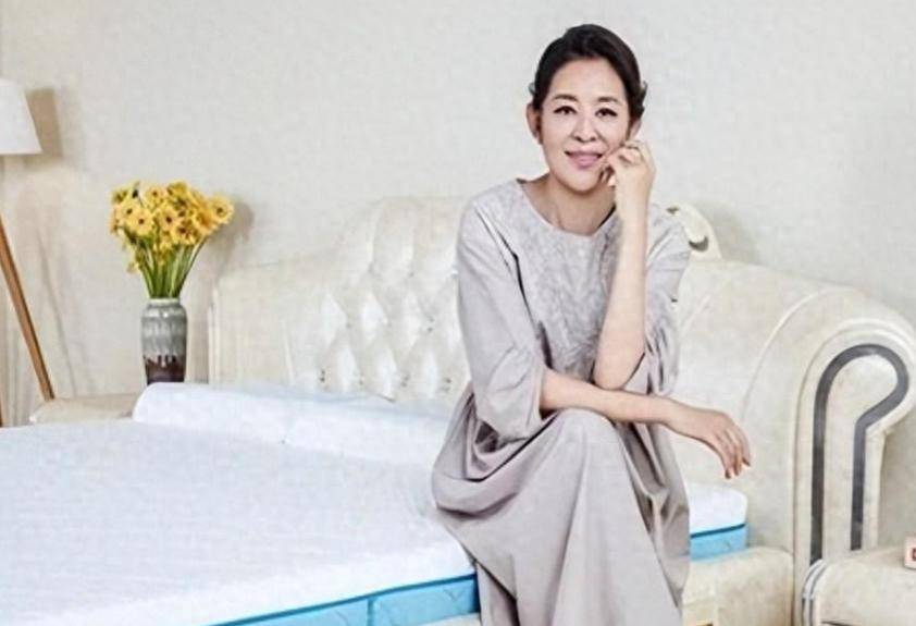 倪萍代言引发争议:为救儿子冒险站台,口碑受影响