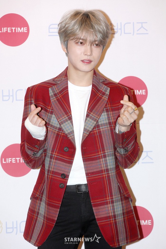 韩国娱乐动态:防弹少年团夺冠及更多热门新闻