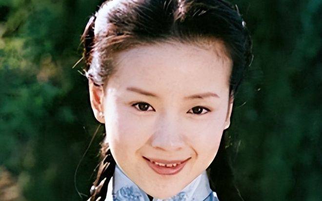 娱乐圈再曝不拉窗帘名场面 情感反应明显