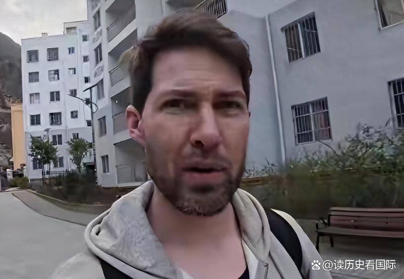 外国网红抹黑中国翻车,反被扒底朝天
